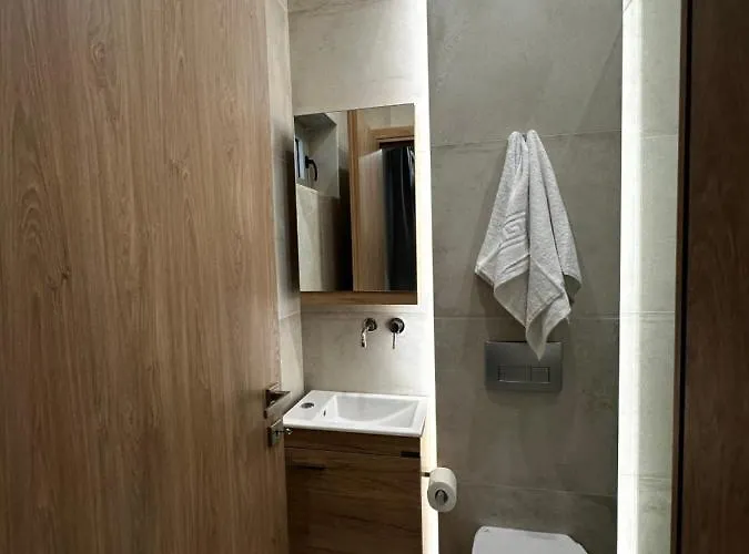 Aktaion Apartment *