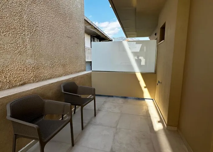 Aktaion Apartment *